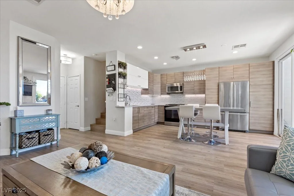 694 Value Ridge, Henderson, NV 89012