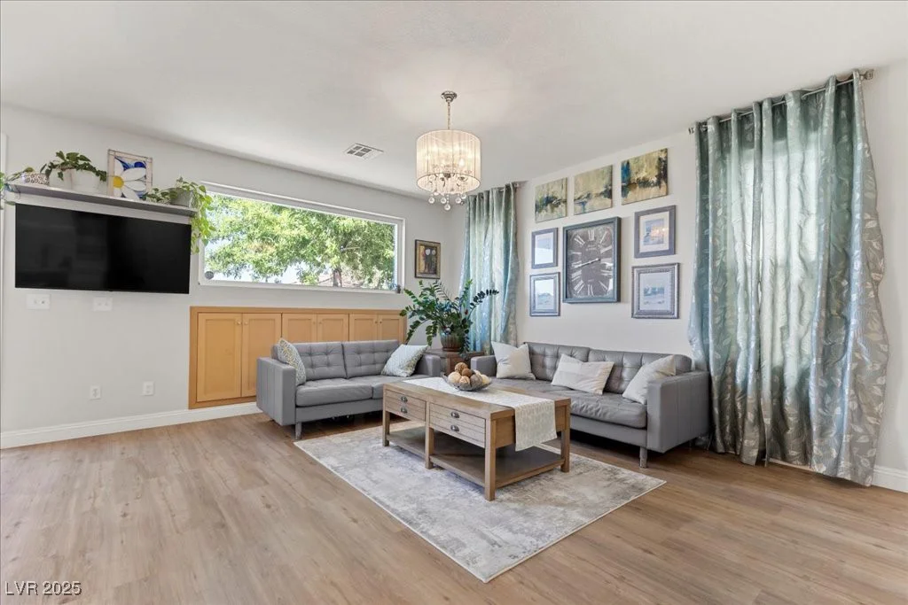 694 Value Ridge, Henderson, NV 89012