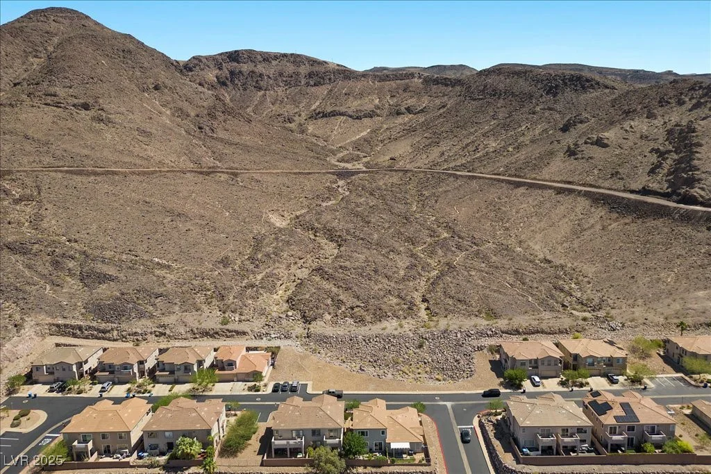 694 Value Ridge, Henderson, NV 89012