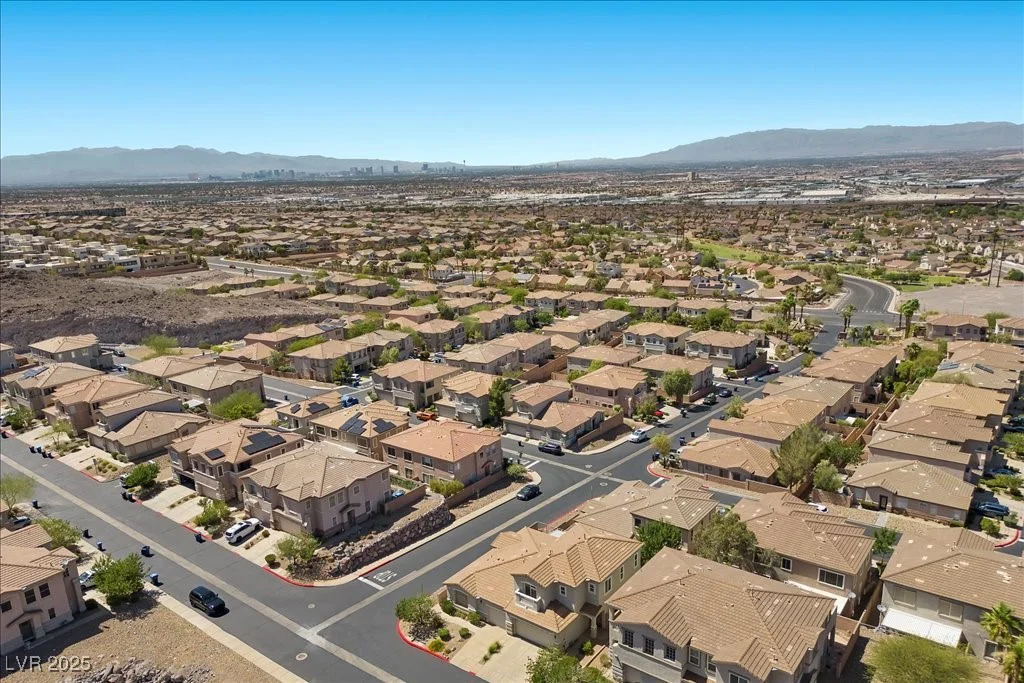 694 Value Ridge, Henderson, NV 89012