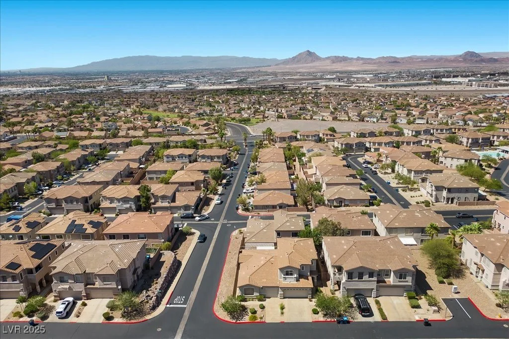 694 Value Ridge, Henderson, NV 89012