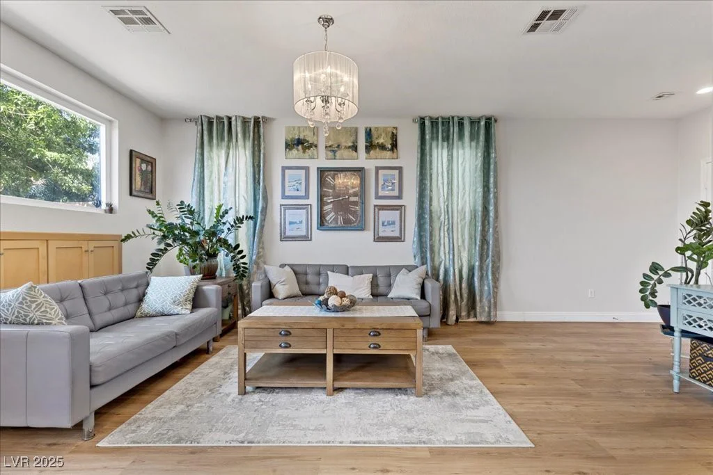 694 Value Ridge, Henderson, NV 89012