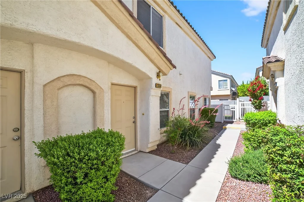 2558 Lazy Saddle, Henderson, NV 89002