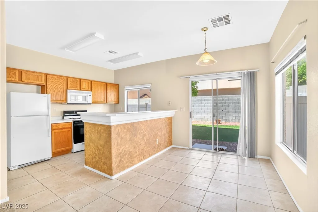 2558 Lazy Saddle, Henderson, NV 89002