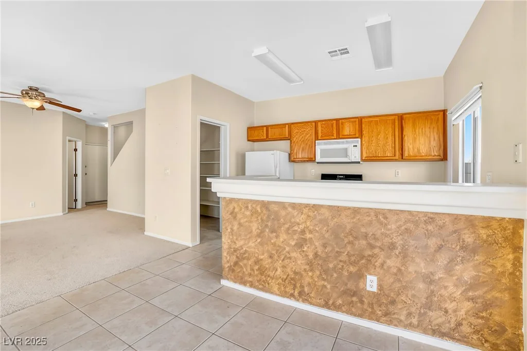 2558 Lazy Saddle, Henderson, NV 89002