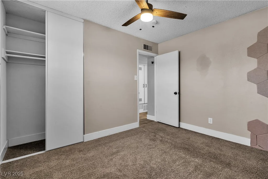 1700 Ferrell, Las Vegas, NV 89106