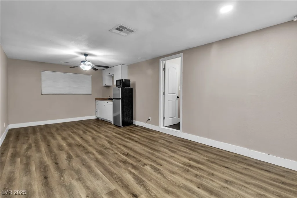 1700 Ferrell, Las Vegas, NV 89106