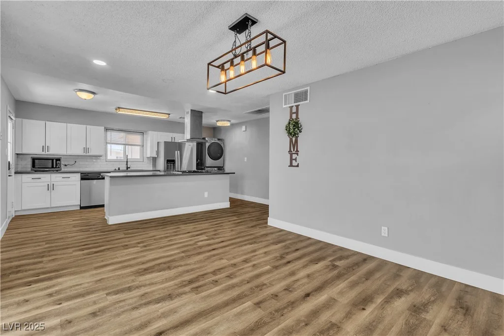 1700 Ferrell, Las Vegas, NV 89106