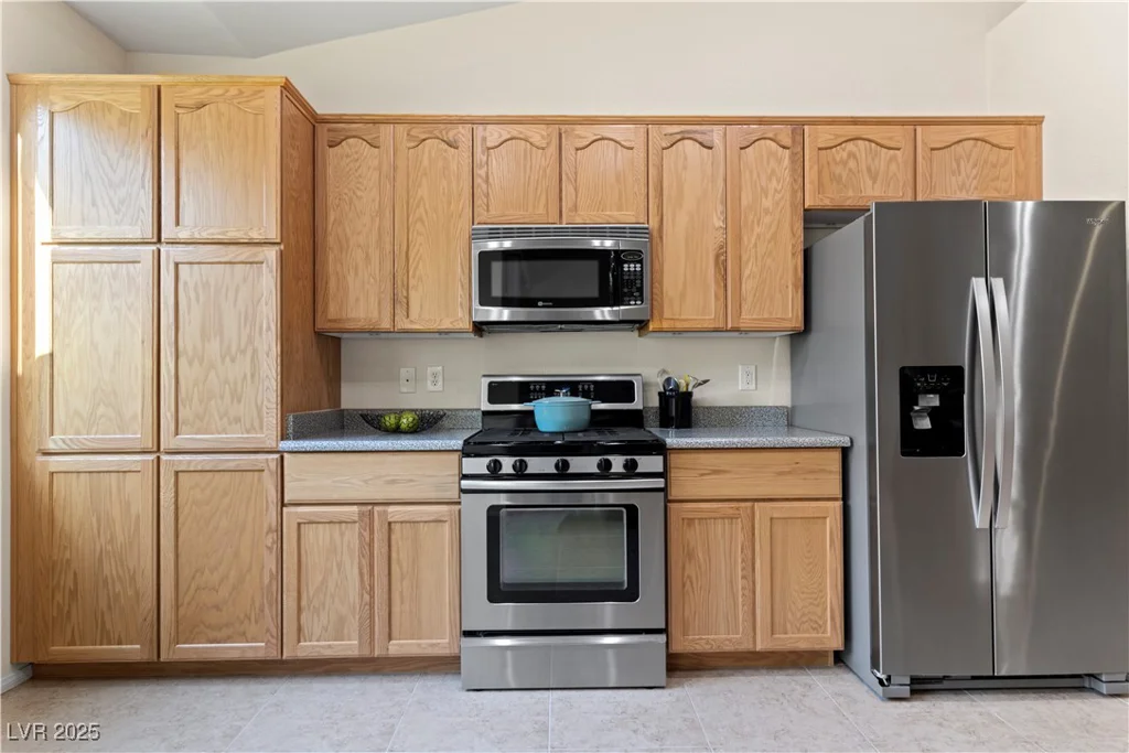 9256 Blue Flax, Las Vegas, NV 89148
