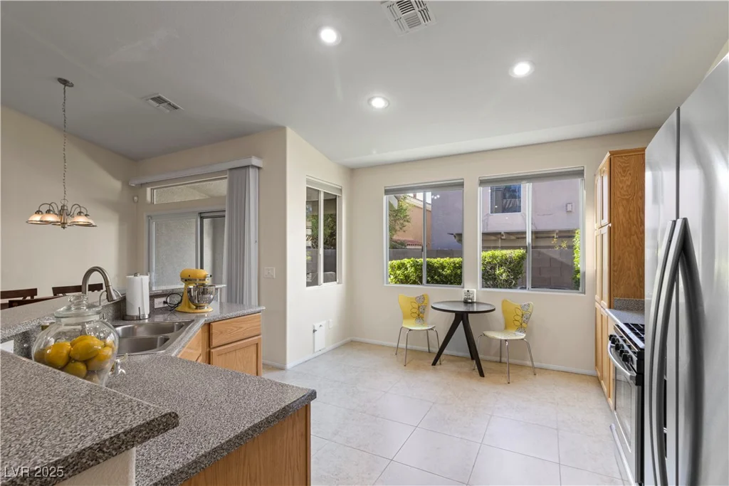 9256 Blue Flax, Las Vegas, NV 89148