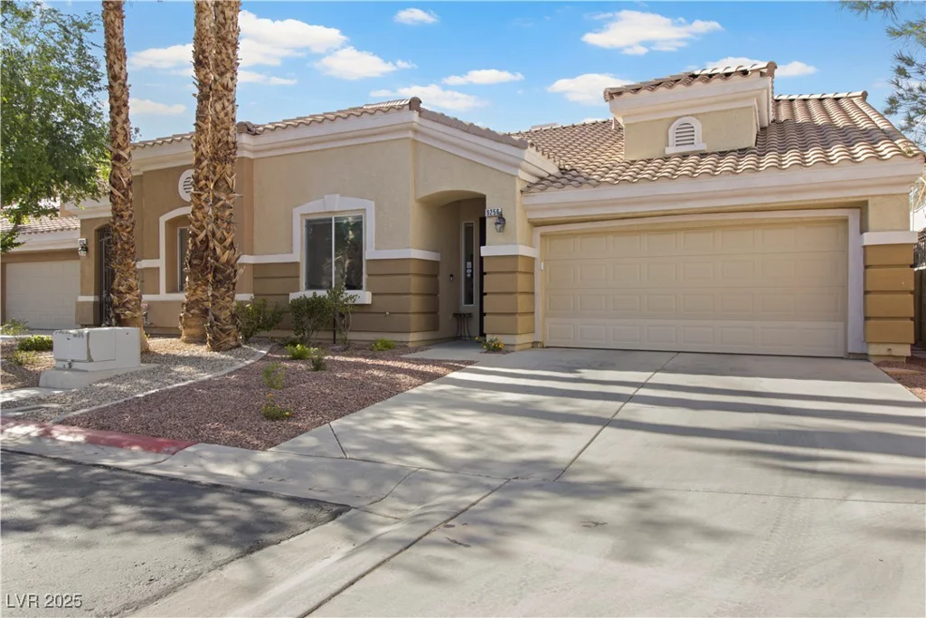 9256 Blue Flax, Las Vegas, NV 89148