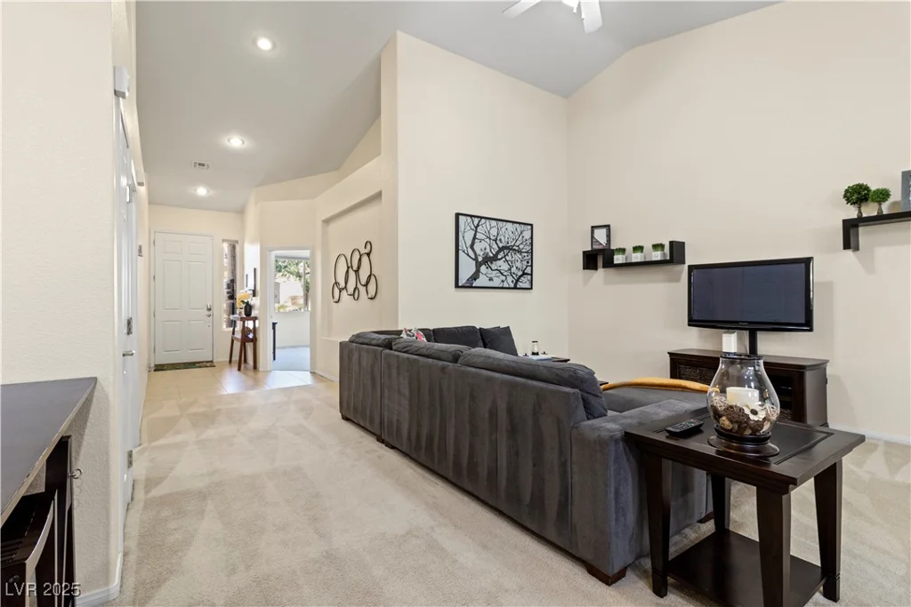 9256 Blue Flax, Las Vegas, NV 89148
