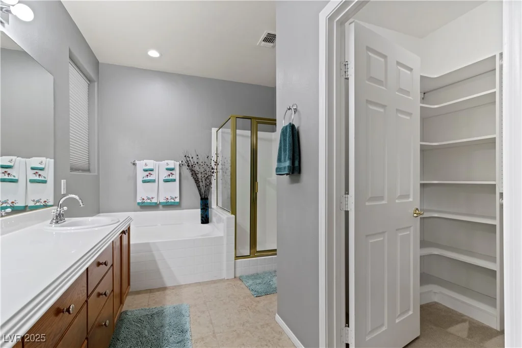 9256 Blue Flax, Las Vegas, NV 89148