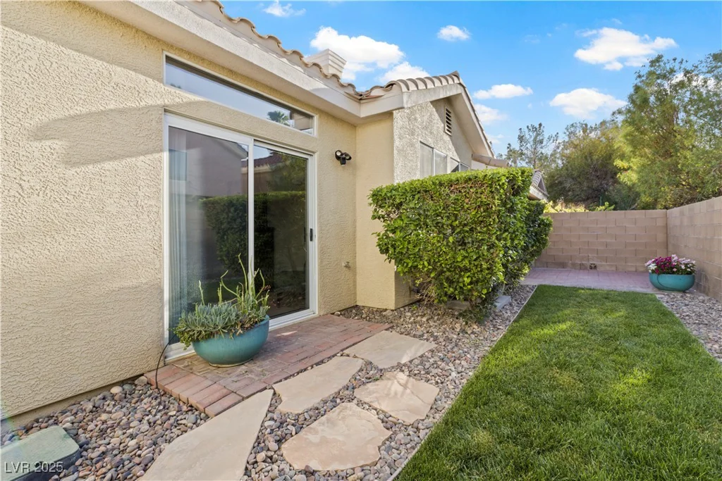9256 Blue Flax, Las Vegas, NV 89148