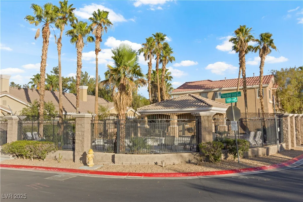 9256 Blue Flax, Las Vegas, NV 89148