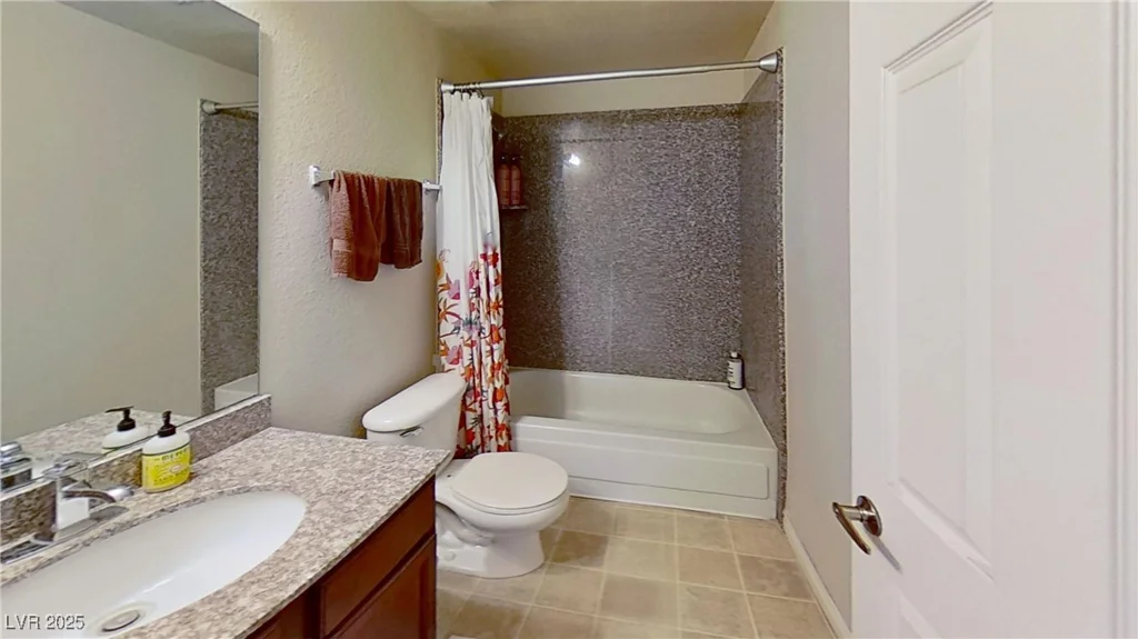 4990 River Glen, Las Vegas, NV 89103