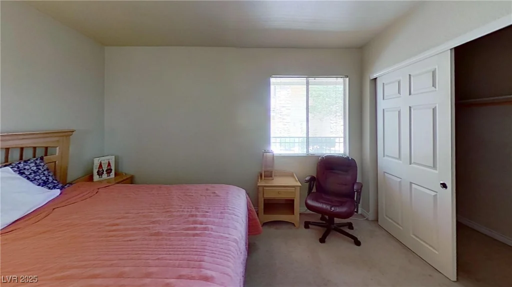 4990 River Glen, Las Vegas, NV 89103