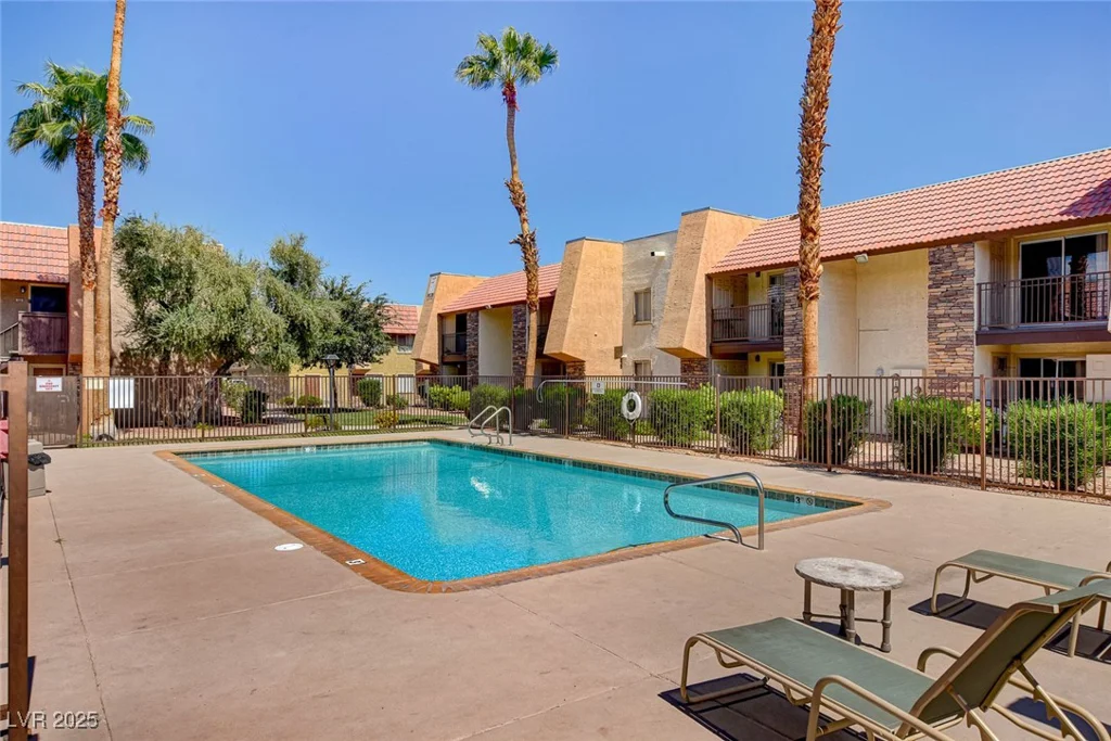 4990 River Glen, Las Vegas, NV 89103