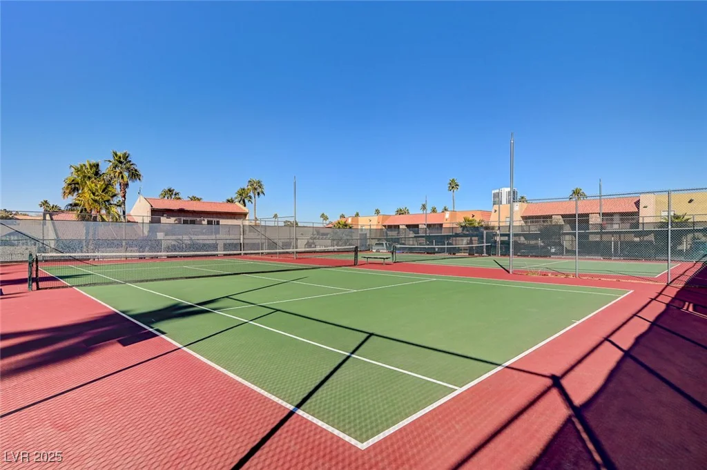 4990 River Glen, Las Vegas, NV 89103