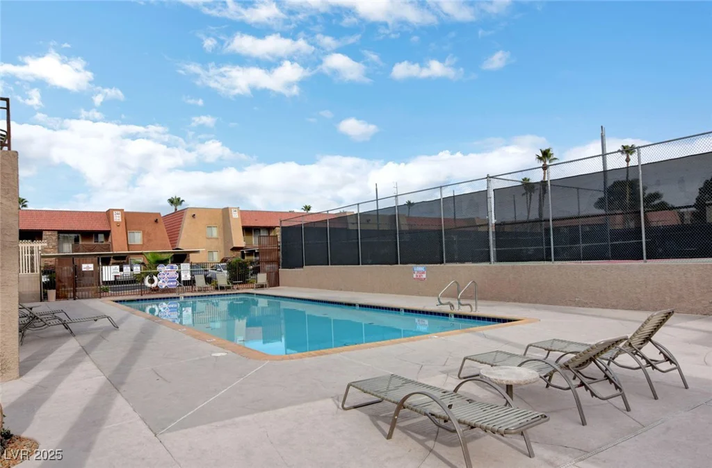 4990 River Glen, Las Vegas, NV 89103