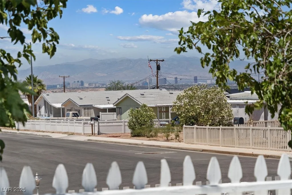 260 Navajo, Henderson, NV 89015