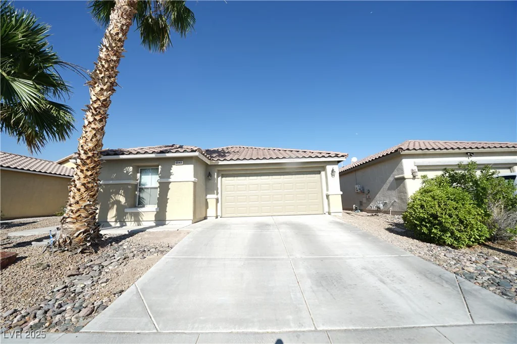 6040 Eganridge, North Las Vegas, NV 89081