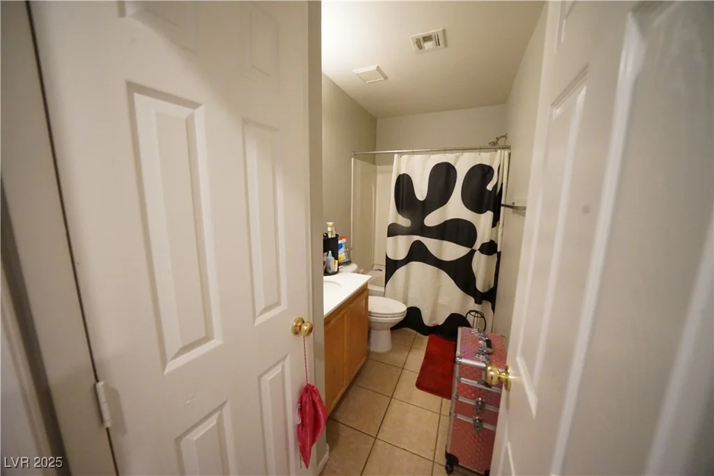 6040 Eganridge, North Las Vegas, NV 89081