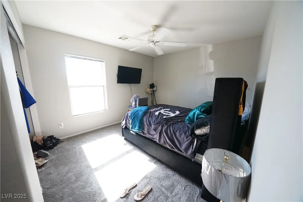 6040 Eganridge, North Las Vegas, NV 89081