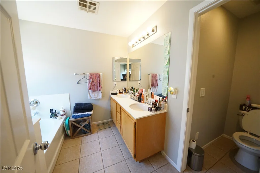 6040 Eganridge, North Las Vegas, NV 89081