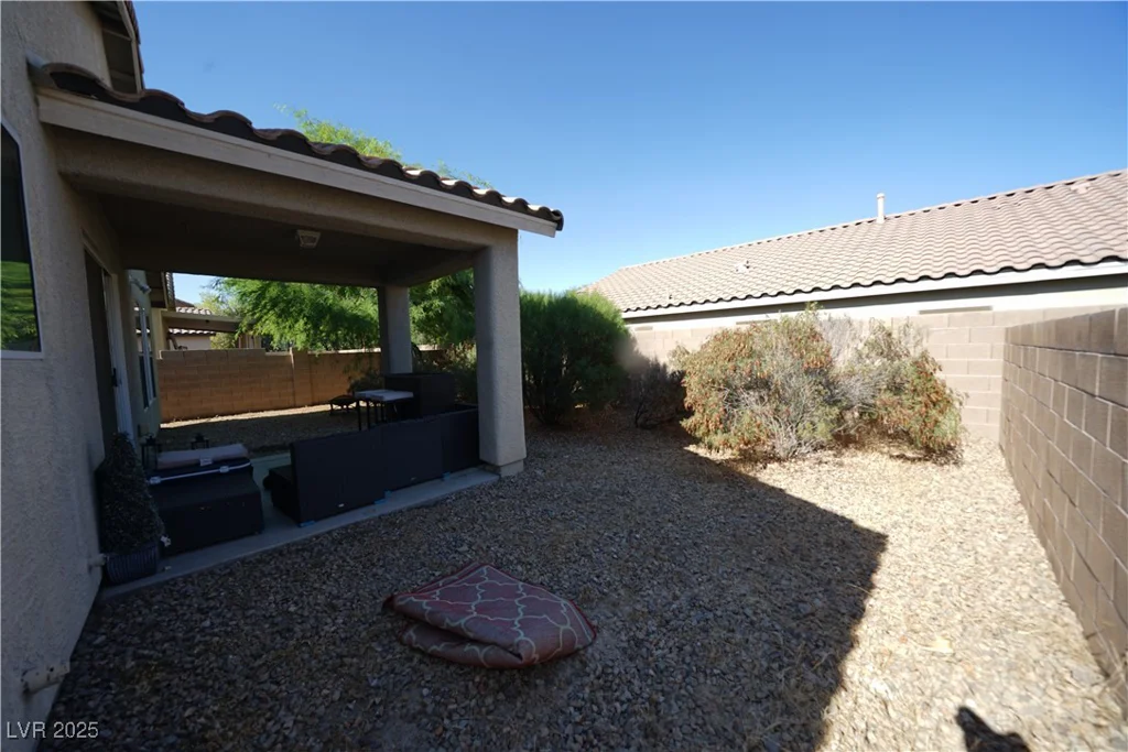 6040 Eganridge, North Las Vegas, NV 89081