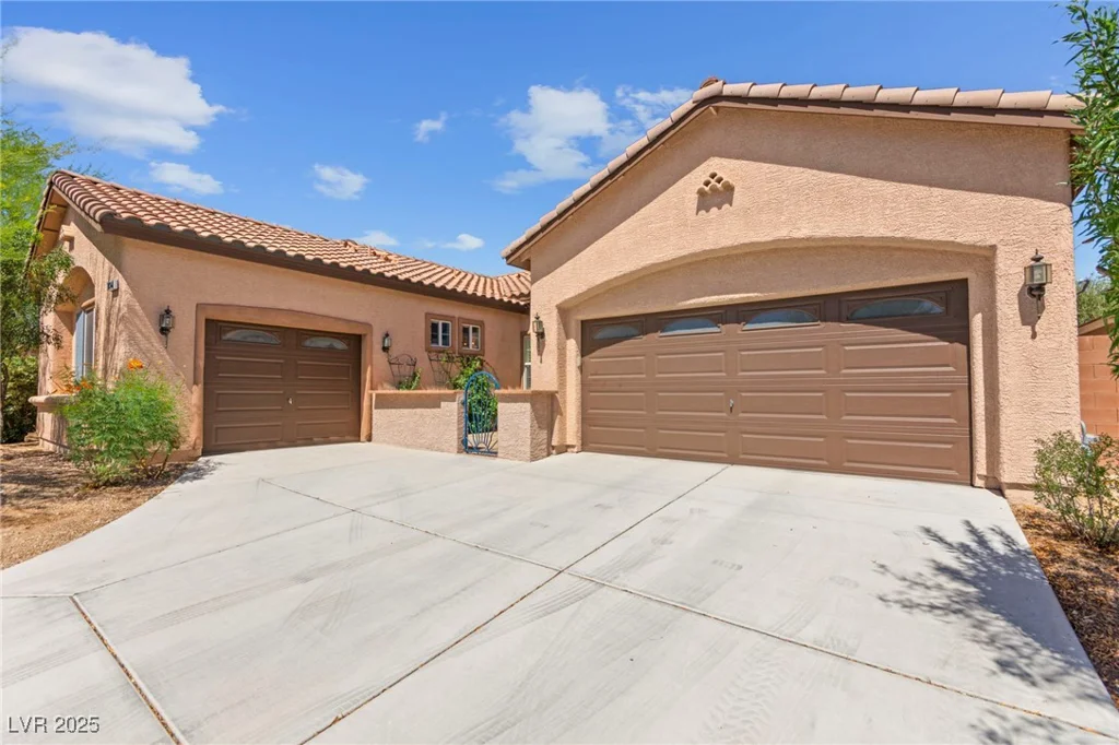 10348 Hawks Wing, Las Vegas, NV 89178