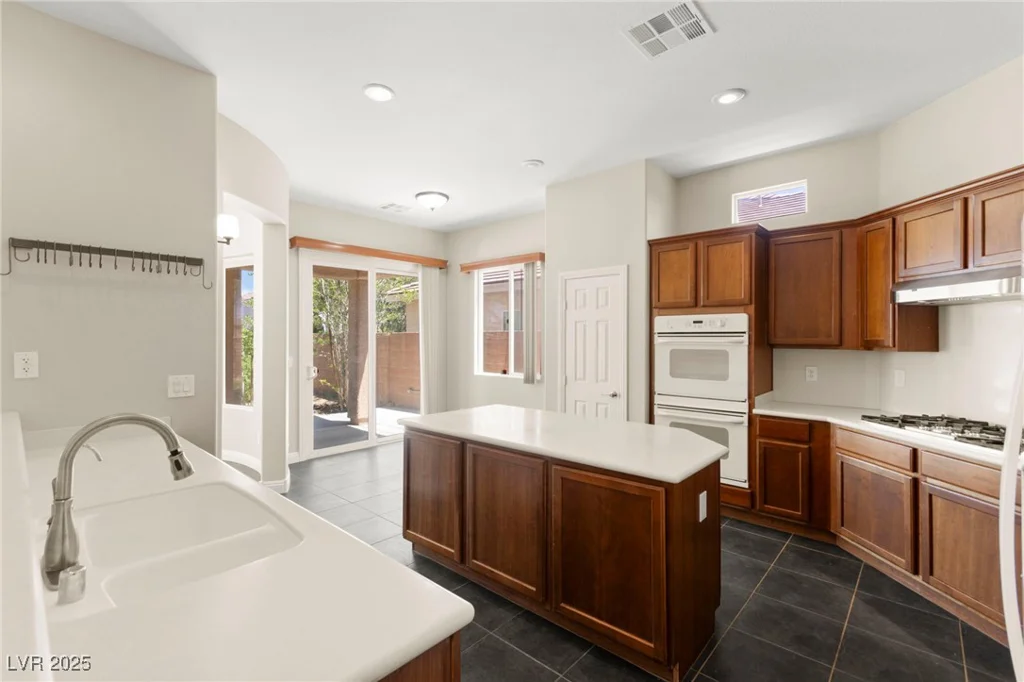 10348 Hawks Wing, Las Vegas, NV 89178