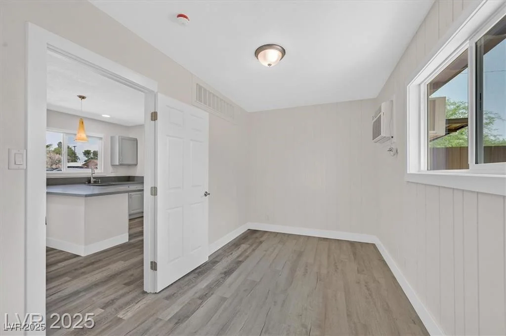 3101 Greenbriar, Las Vegas, NV 89121