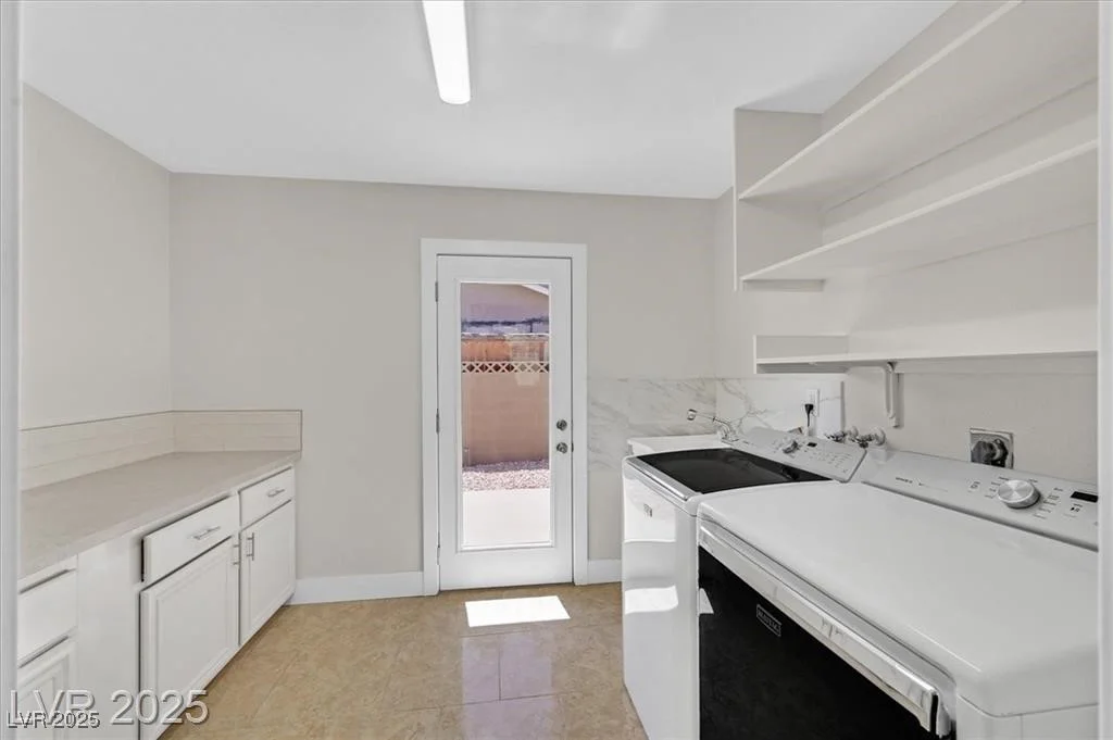 3101 Greenbriar, Las Vegas, NV 89121