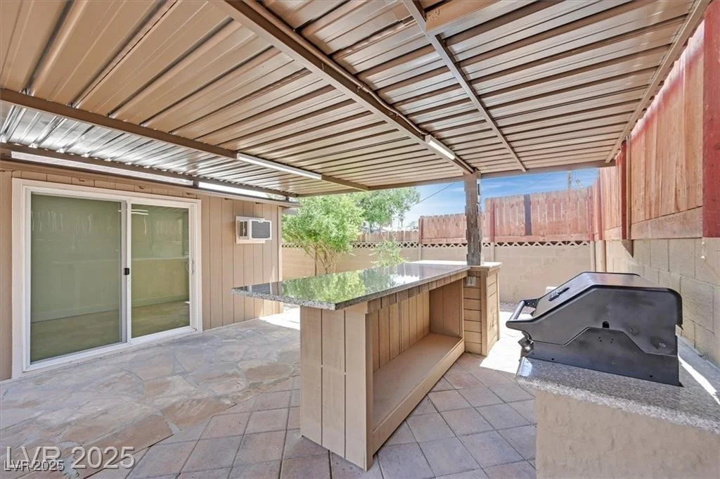 3101 Greenbriar, Las Vegas, NV 89121