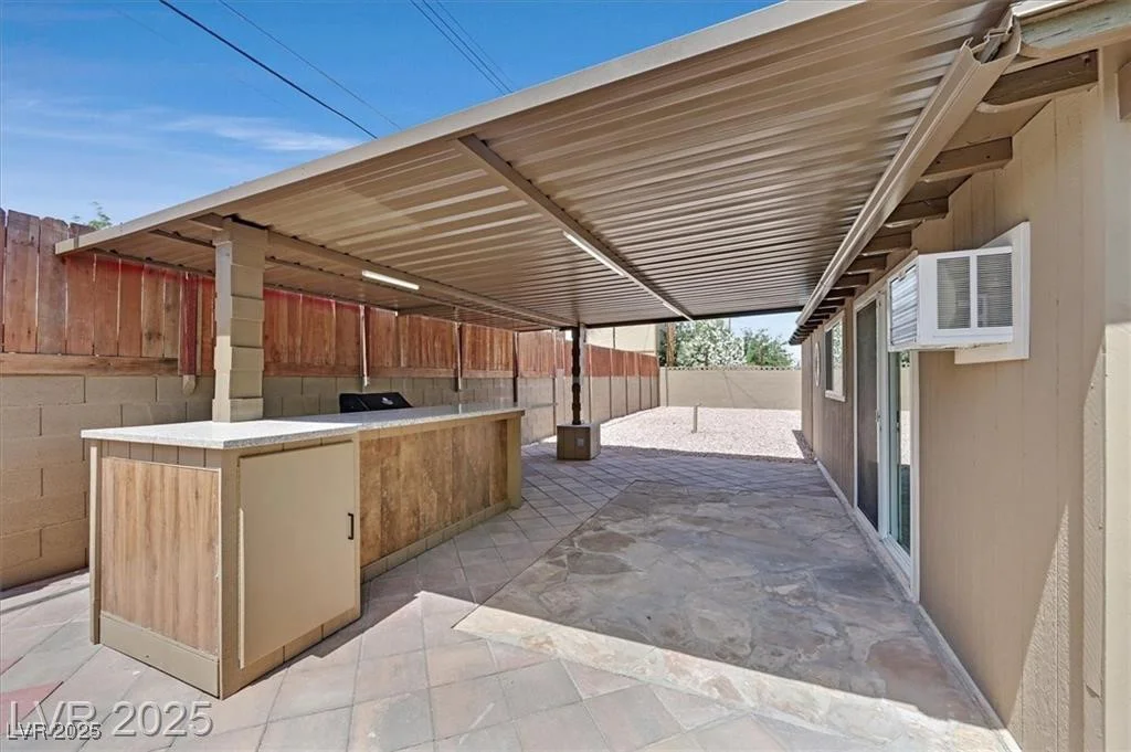 3101 Greenbriar, Las Vegas, NV 89121