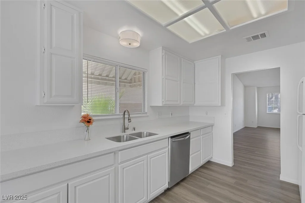 6112 Blossom Knoll, Las Vegas, NV 89108