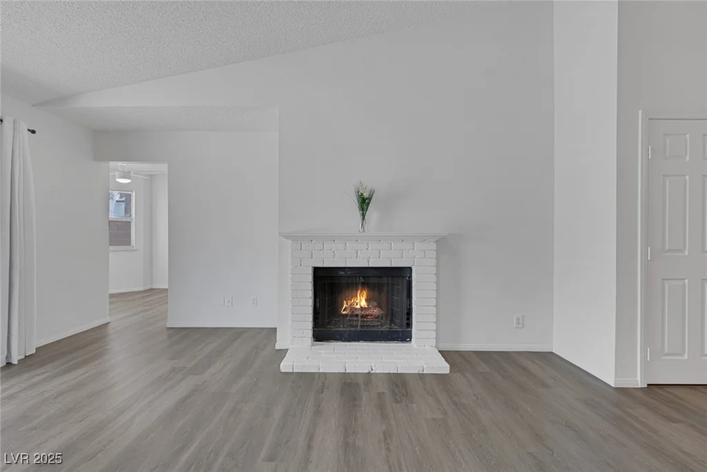 6112 Blossom Knoll, Las Vegas, NV 89108