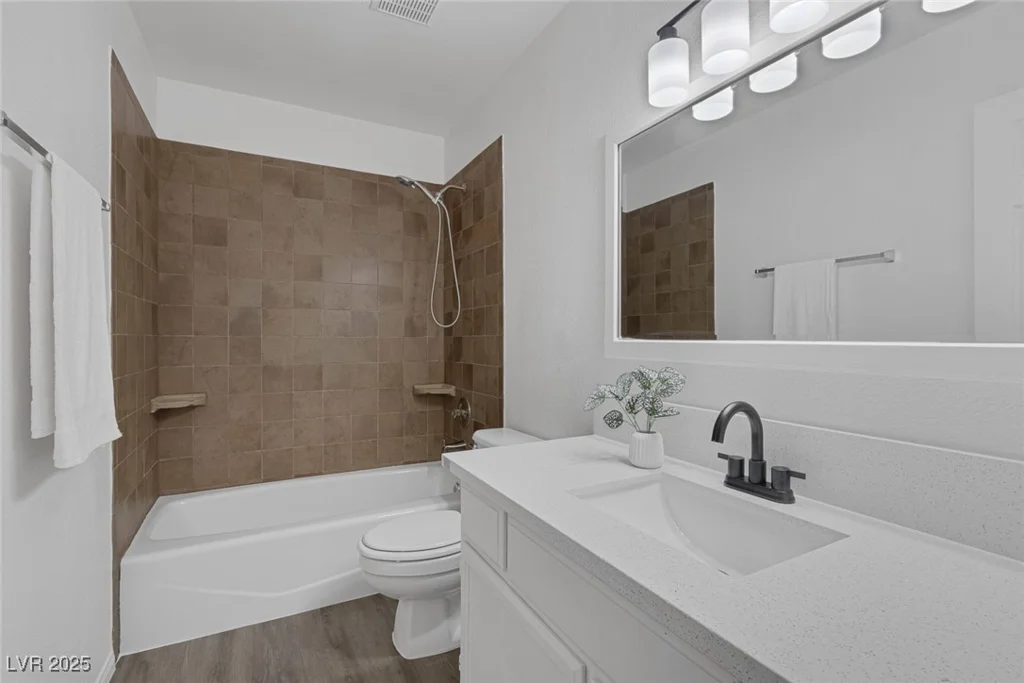 6112 Blossom Knoll, Las Vegas, NV 89108