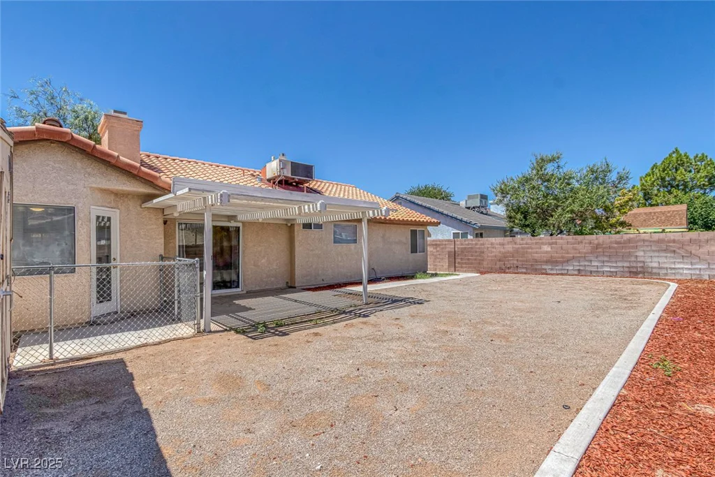 6112 Blossom Knoll, Las Vegas, NV 89108