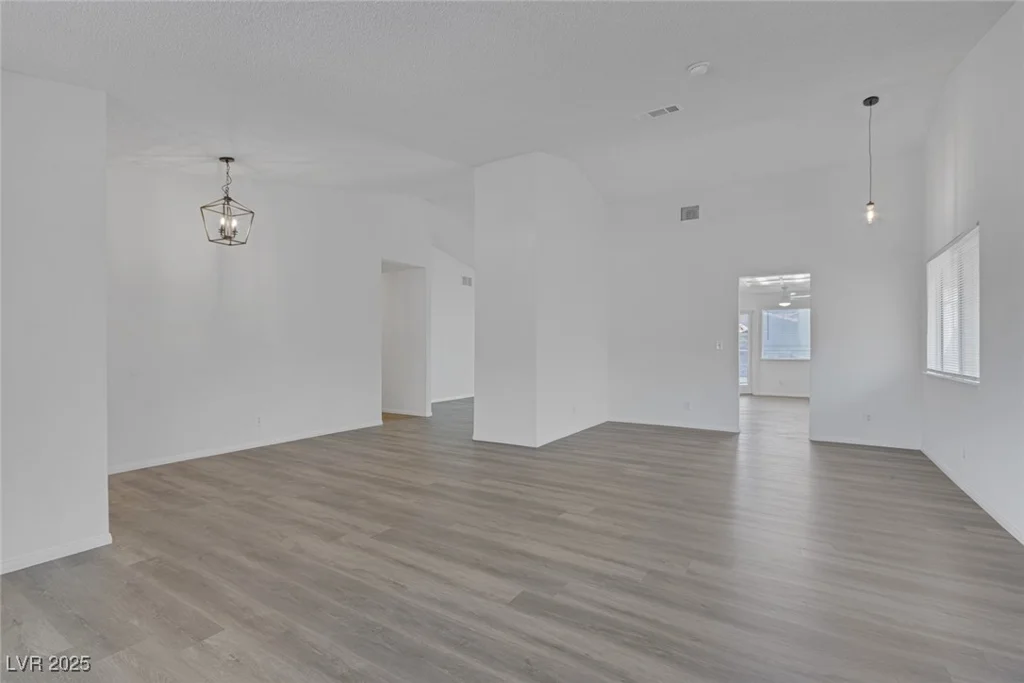 6112 Blossom Knoll, Las Vegas, NV 89108