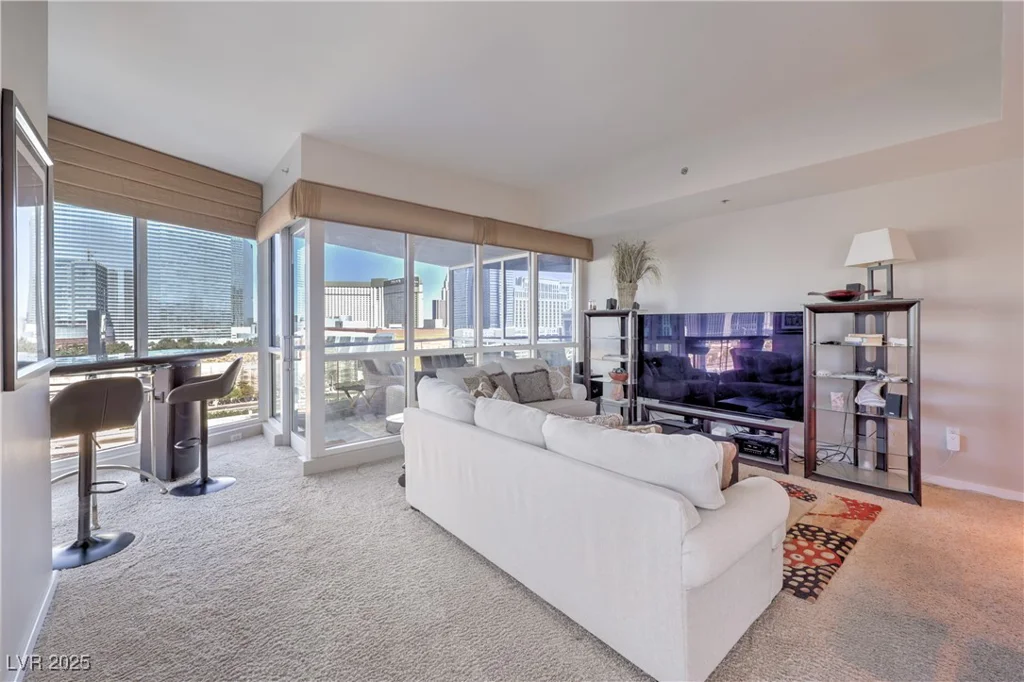 4575 Dean Martin, Las Vegas, NV 89103