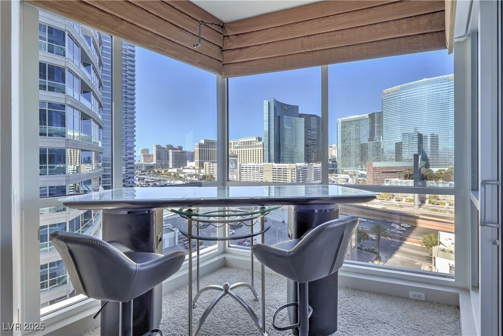 4575 Dean Martin, Las Vegas, NV 89103