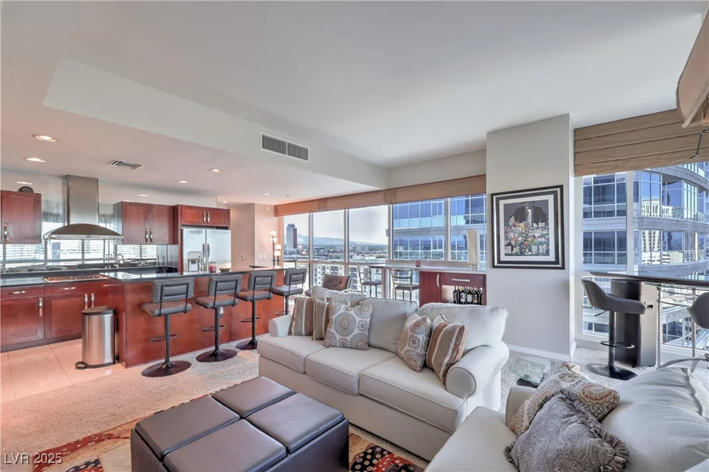 4575 Dean Martin, Las Vegas, NV 89103