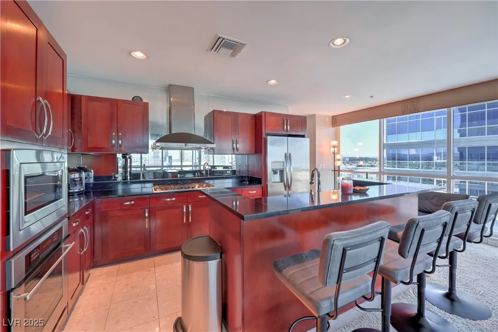 4575 Dean Martin, Las Vegas, NV 89103