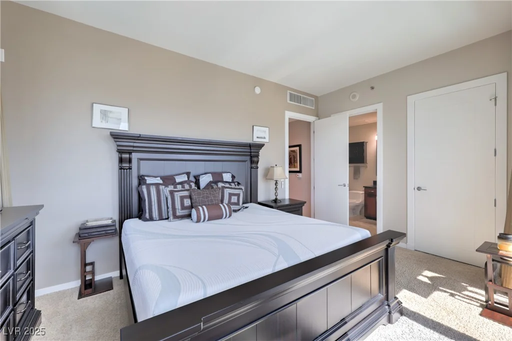 4575 Dean Martin, Las Vegas, NV 89103
