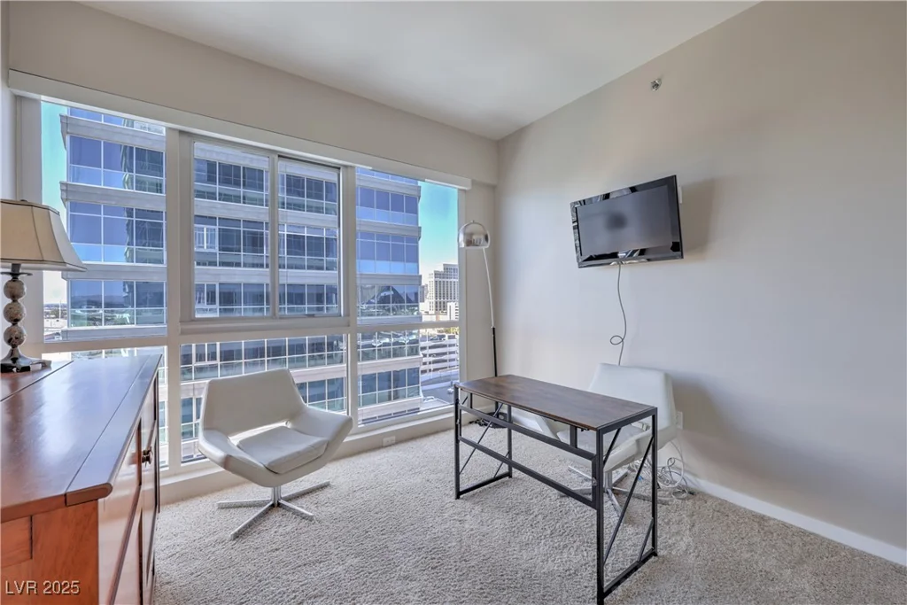4575 Dean Martin, Las Vegas, NV 89103