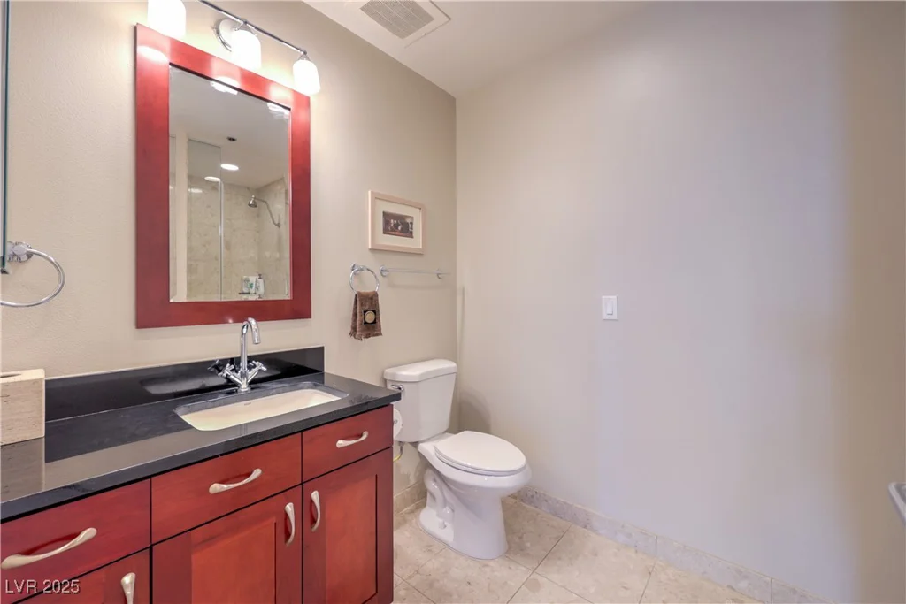 4575 Dean Martin, Las Vegas, NV 89103