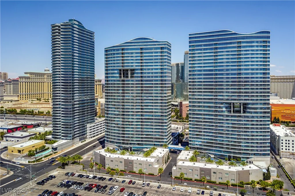 4575 Dean Martin, Las Vegas, NV 89103