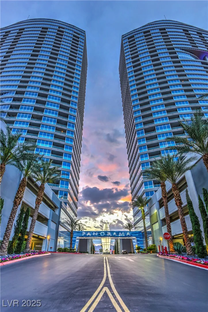 4575 Dean Martin, Las Vegas, NV 89103